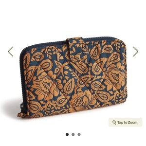 Vera Bradley Lotus Montage Featherlight Wallet-EUC